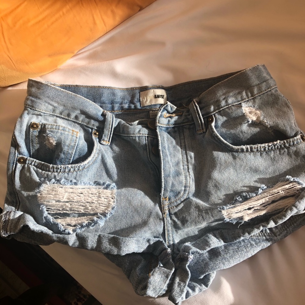 Amuse society denim shorts